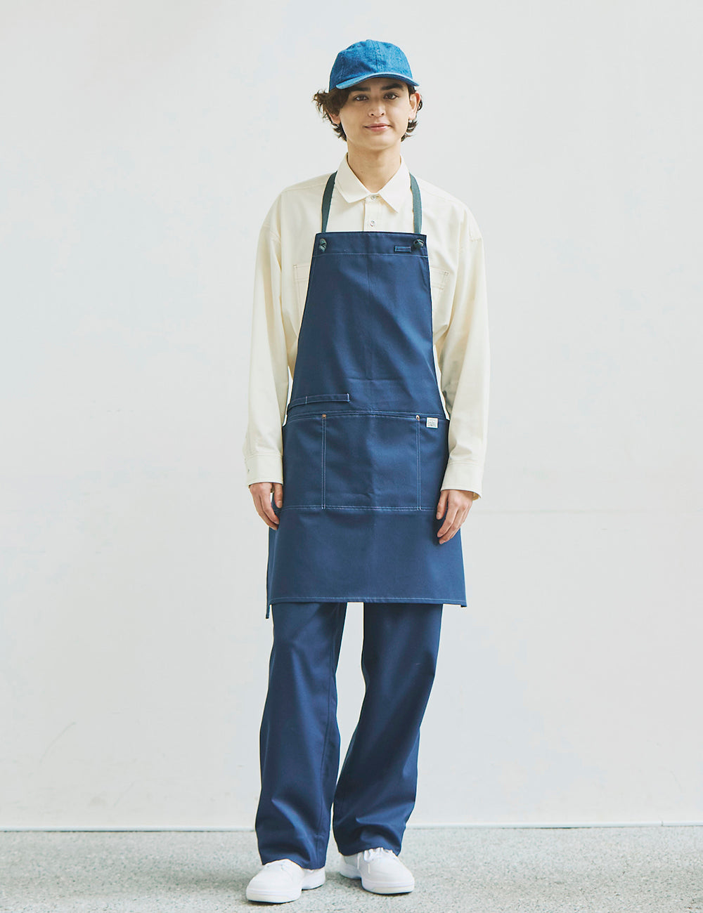 5253　niko and... 兼用首かけエプロン