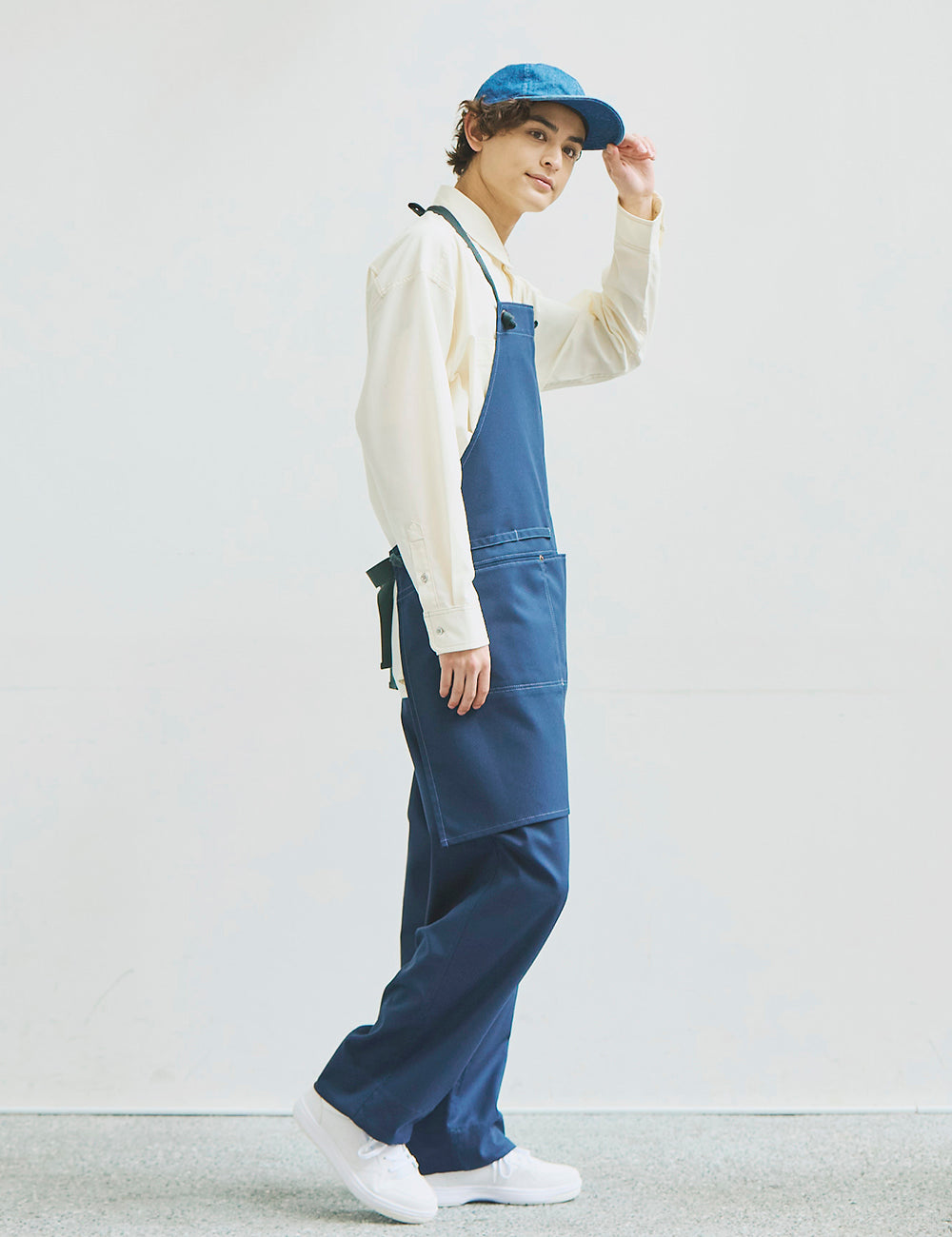 5253　niko and... 兼用首かけエプロン